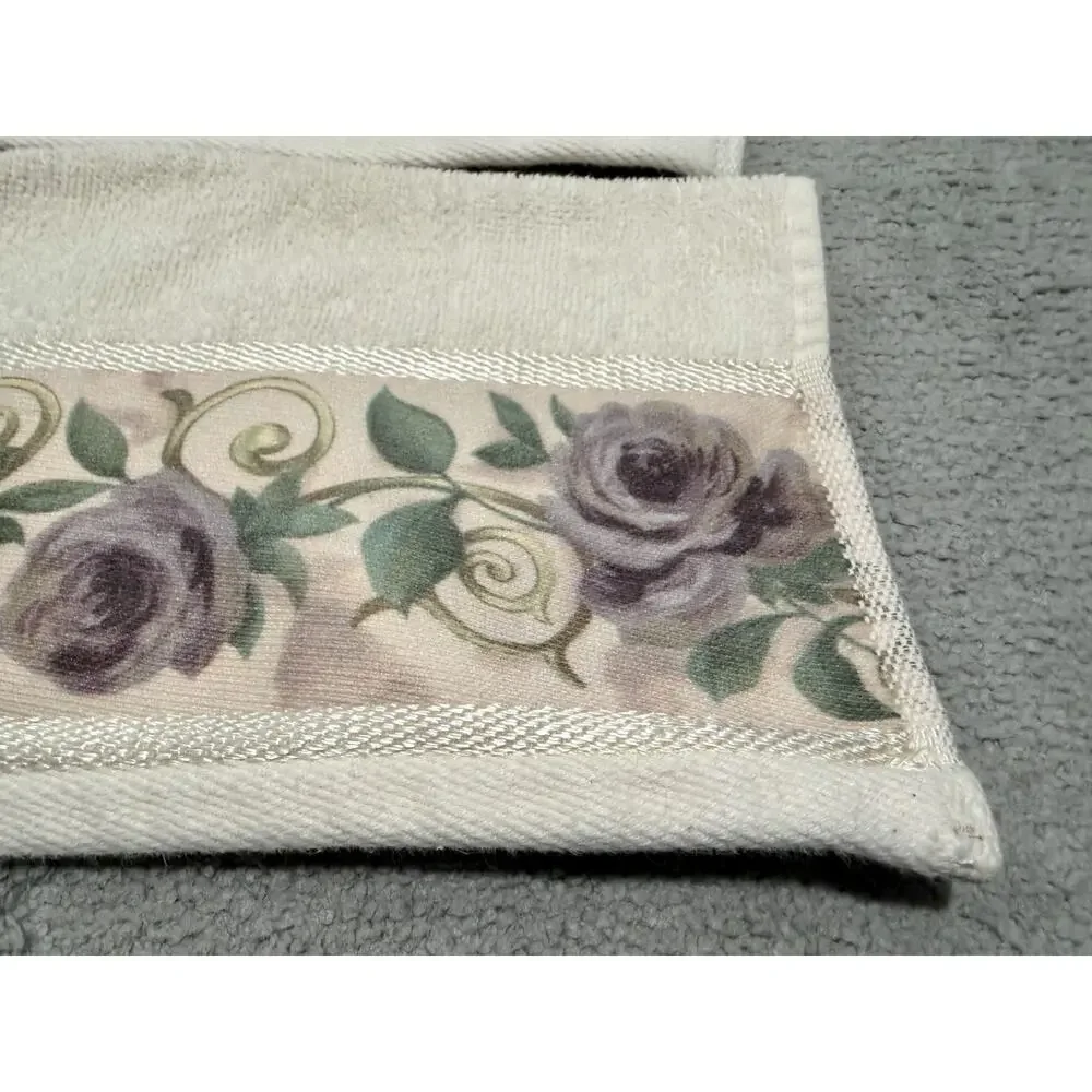 Croscill Chambord Cassis Washcloth Cream Purple Amythest Roses Lot of 2